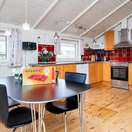 8 Person Holiday In * Хеммет
